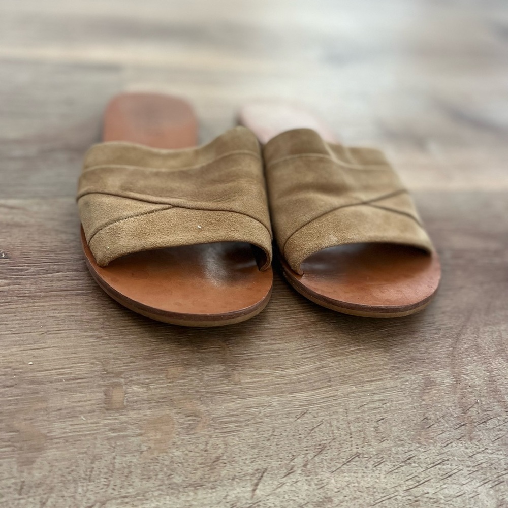 Able Sandal - image 2